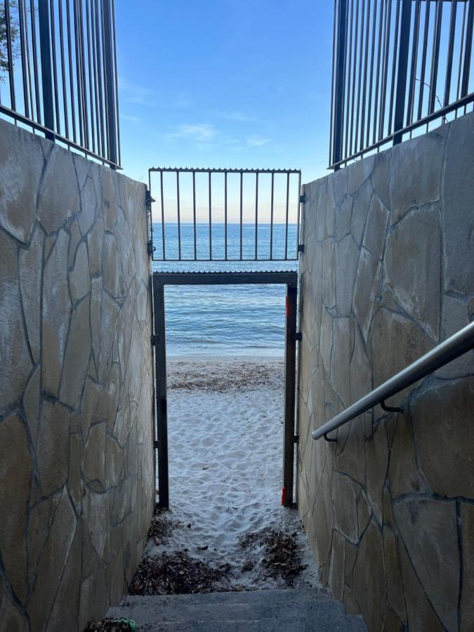 Appartement Pied Dans L'Eau La Seyne-sur-Mer Eksteriør bilde